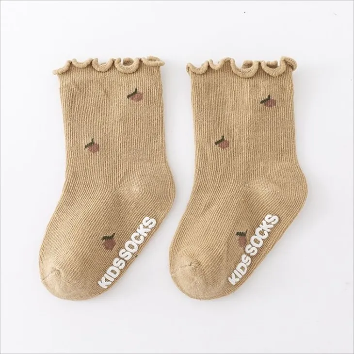 	Newborn Frilly Socks KAKI